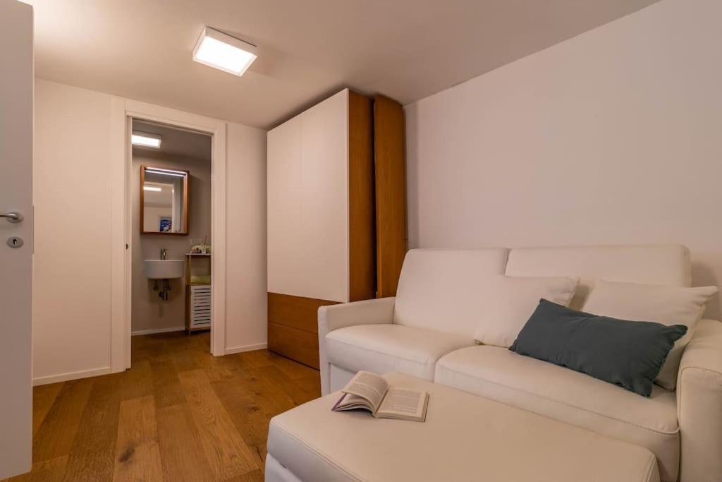 Cconforthotels Appartamento Domus Venezia バーリ エクステリア 写真