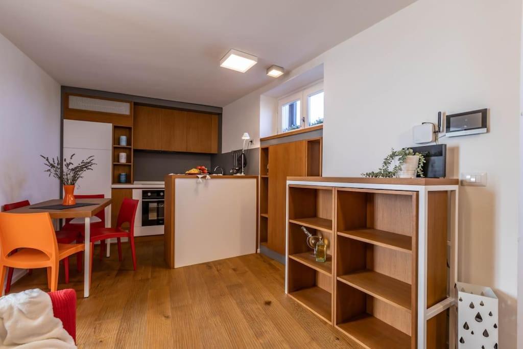 Cconforthotels Appartamento Domus Venezia バーリ エクステリア 写真